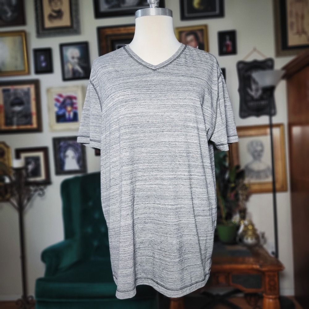 Rock & Republic T-Shirt Mens XL Gray V-Neck Space Dye Heathered Short Sleeve Tee